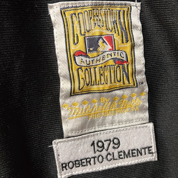Vintage MLB Pittsburgh Pirates Roberto Clemente Baseball #21 Black & Gold Jersey - Picture 8 of 8